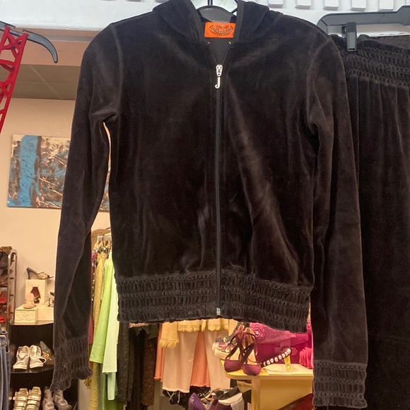 Juicy Couture Brown Velvet Two Piece Set - Picture 4 of 6